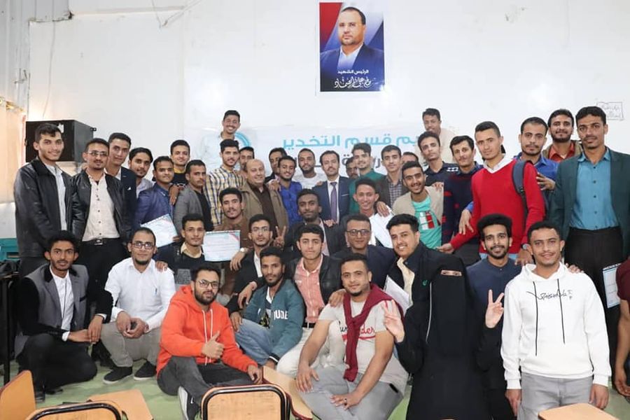 "اختتام دوره الانعاش القلبي الرئوي لطلاب قسم التخدير"