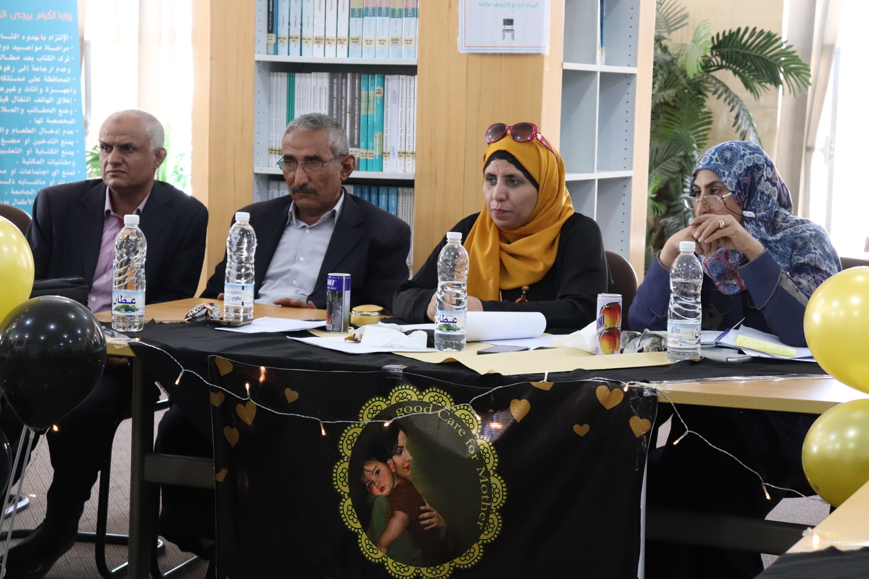 "مناقشة بحث تخرج لطُلاب كلية العلوم الطبية من قسمي القبالة والتمريض"