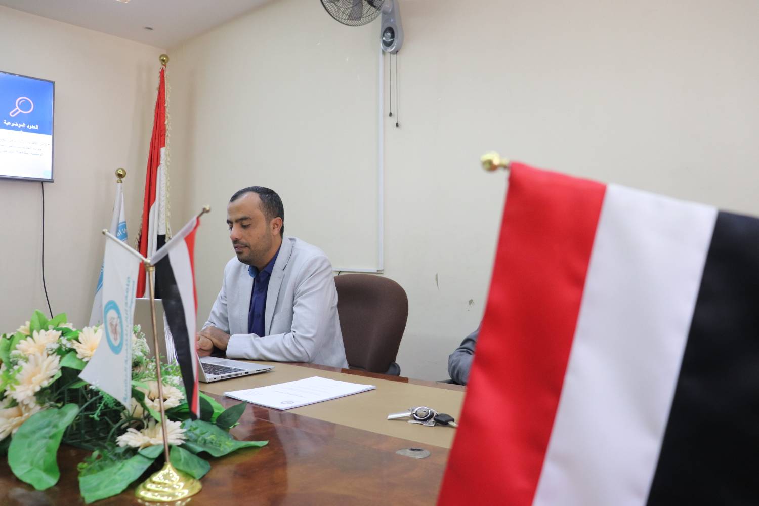 جامعة آزال للتنمية البشرية تشهد مناقشة خطة البحث للباحث ماجد محمد عبدالله جابر لرسالة الماجستير في إدارة الأعمال
